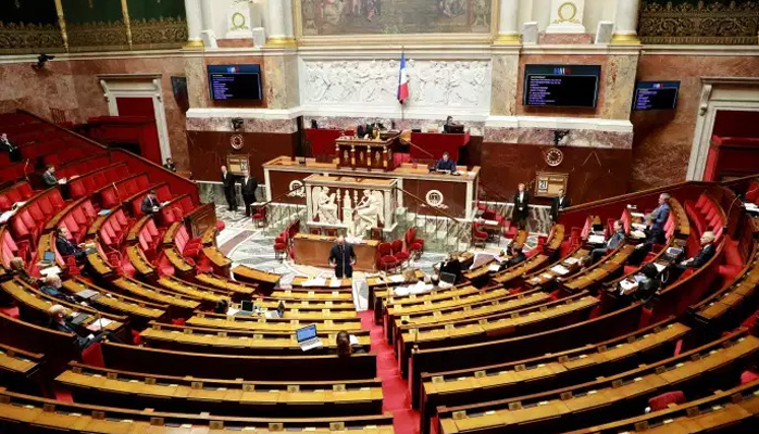 Coronavirus : ce que contient la loi instaurant un « état d’urgence sanitaire » votée par le Parlement - Crédit photo : © lemonde.fr