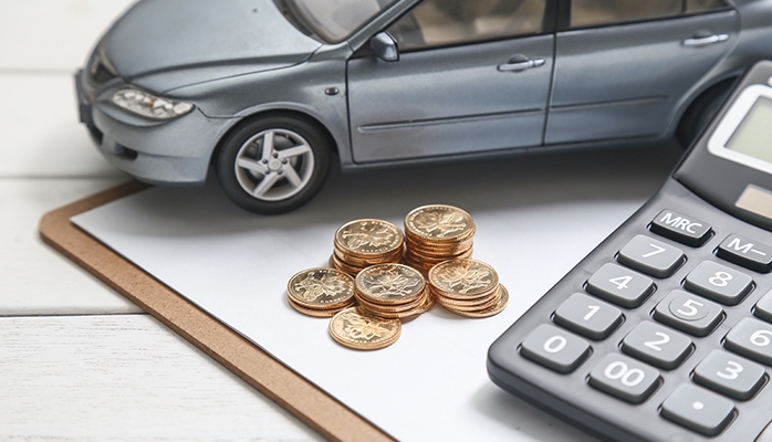 Automobile : l'autocollant sur votre plaque d'immatriculation peut vous coûter 135€